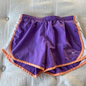 Nike girls kid shorts size large